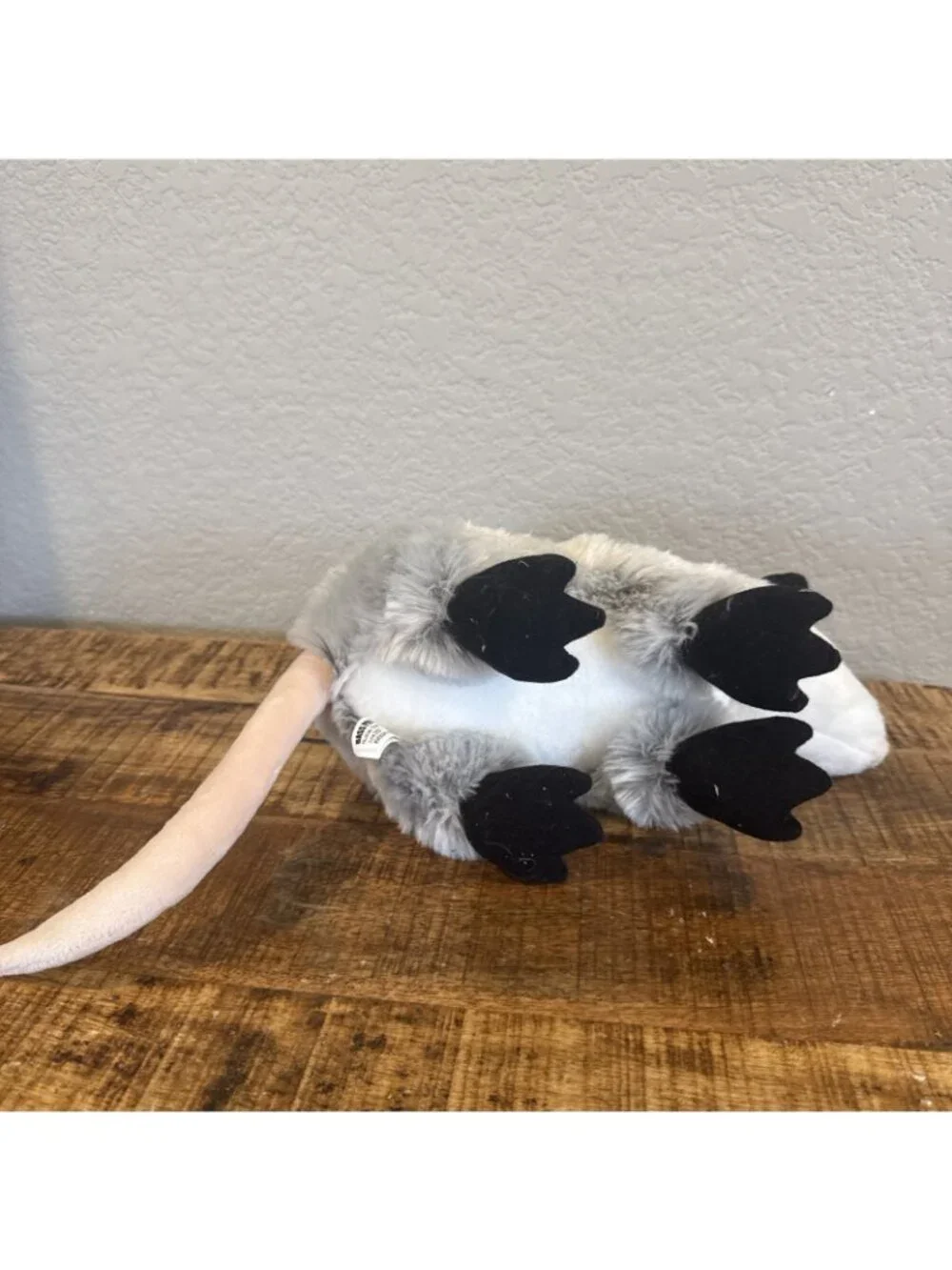Bass Pro Shop Opossum Possum Stuffed Plush Gray Realistic Rat Stuff Animal